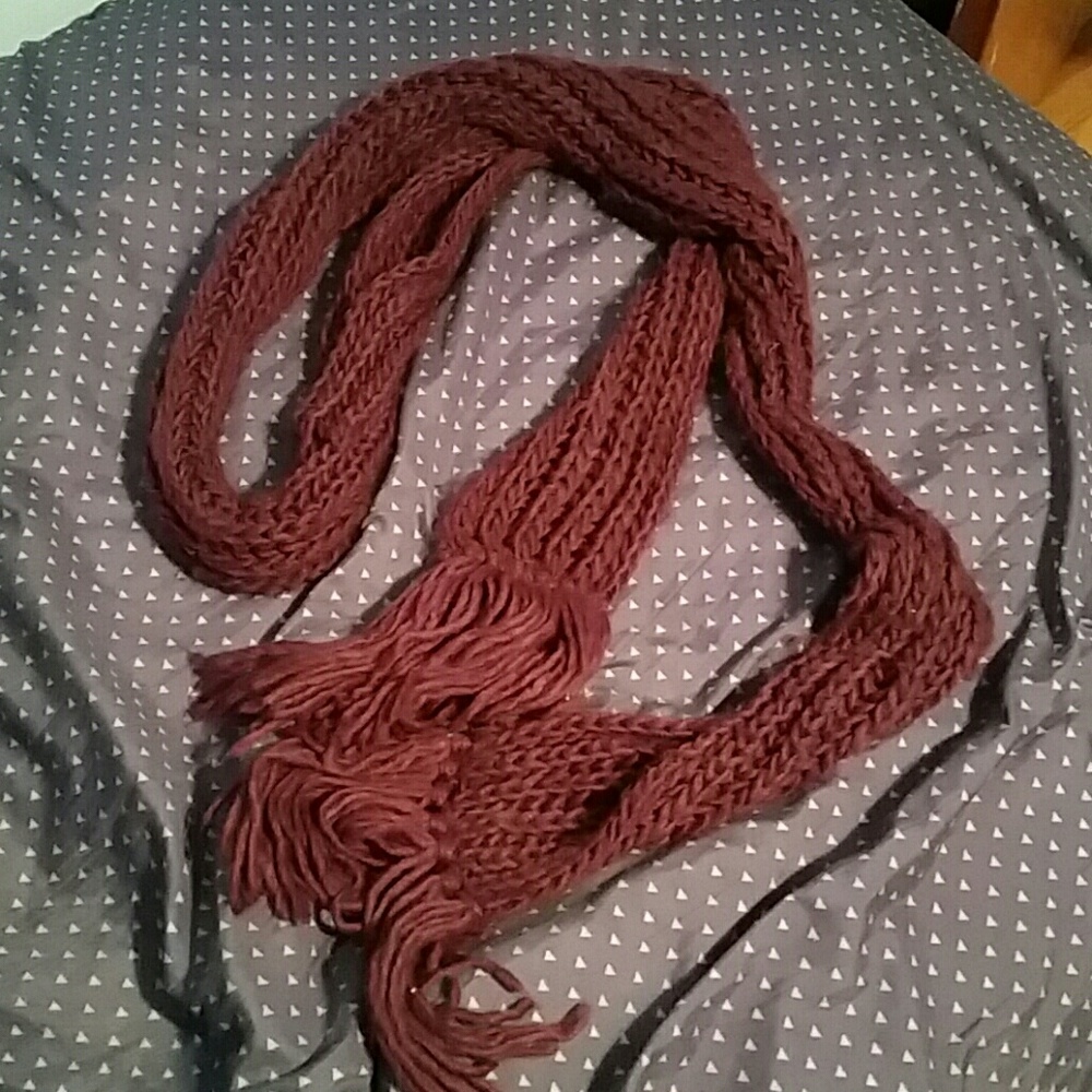 Forever 21 purple knit scarf
